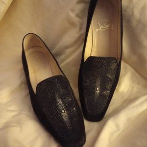 CHRISTIAN LOUBOUTIN Black Suede Shoes stingray flats Italy 38.5